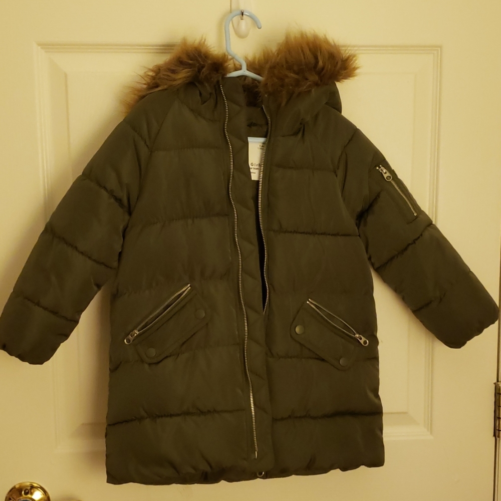 Army Green Girls Puffer coat ***Price is firm***